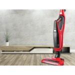 Aspirator vertical Beko VRT61814VR, 14.4 V, Li-Ion, 0.5 L, autonomie 45 min, filtru Hepa, Rosu