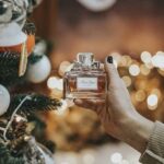 Ghidul Parfumurilor de Iarnă cu Arome Îmbietoare pentru Femei în Sezonul Rece